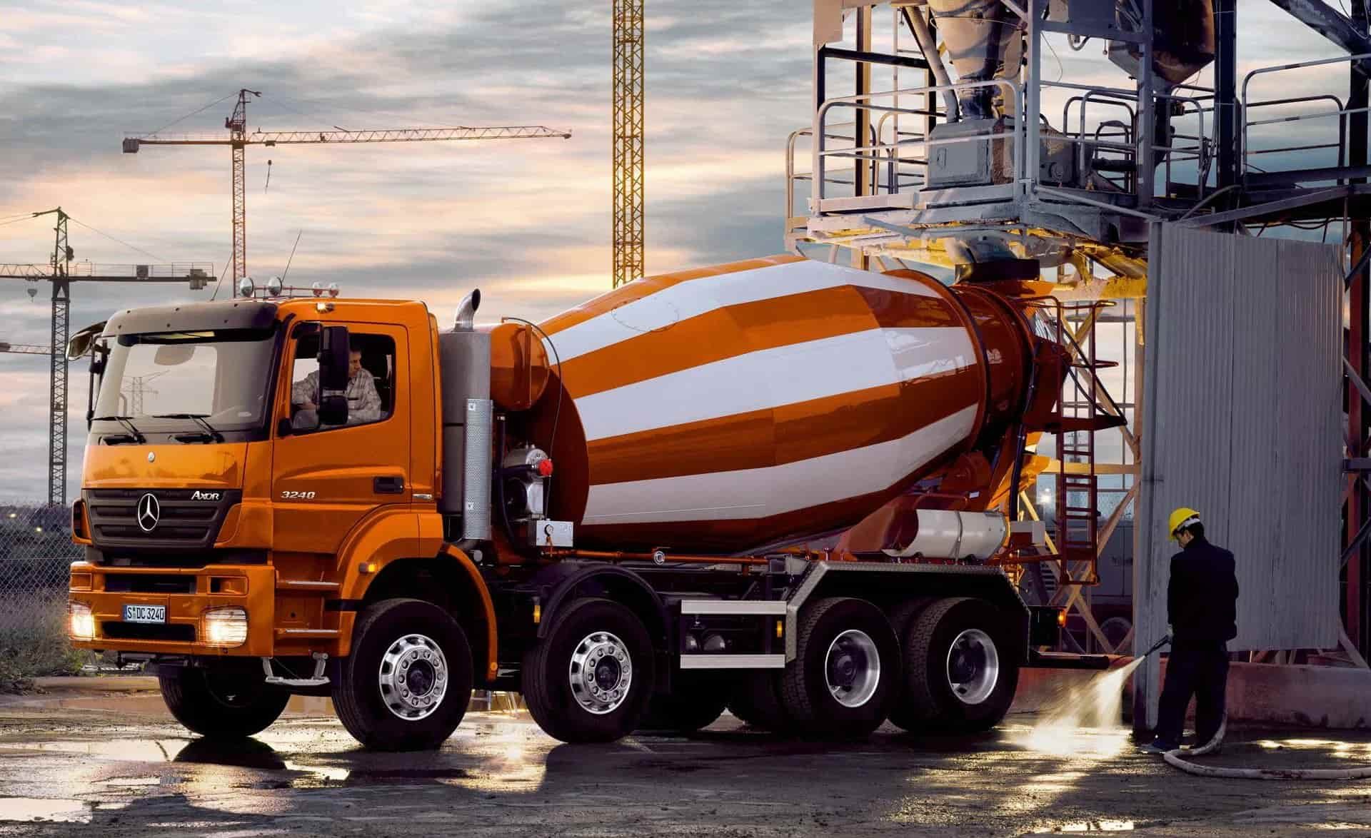 Логистика бетона: технологии транспортировки и оптимизации хранения строительных материалов